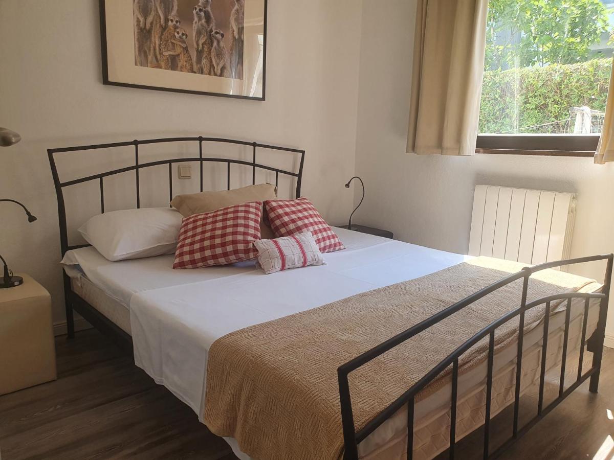 מאלינסקה Villa Flora מראה חיצוני תמונה